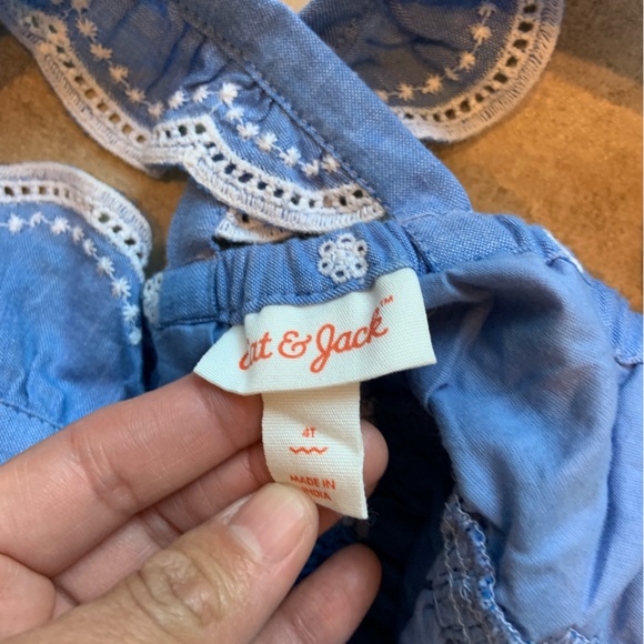 Girls 4T bundle - Picture 3 of 6